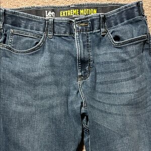 Lee Men's Relaxed Fit Extreme Motion Jeans - Dark Blue